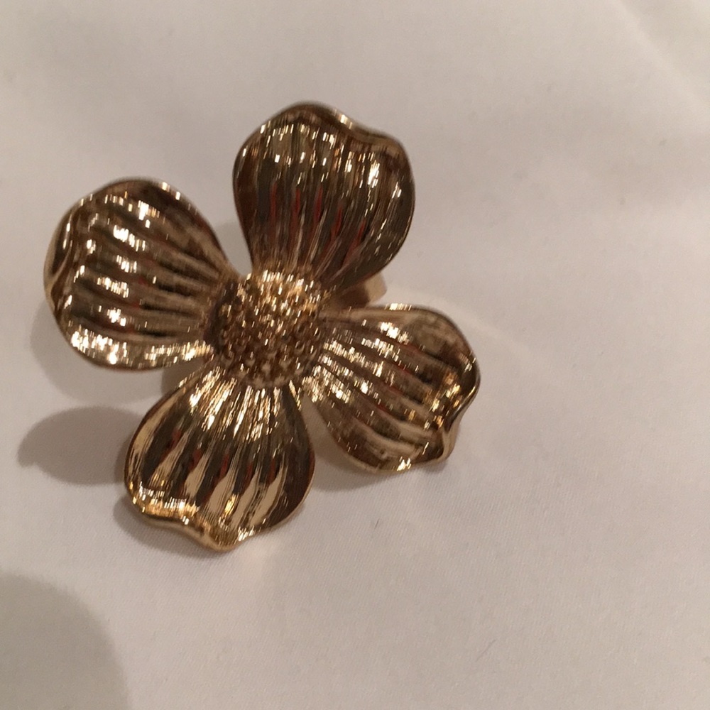 Flower ring - Picture 3 of 4